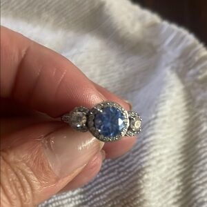 Elegant Blue and Silver Women's Ring